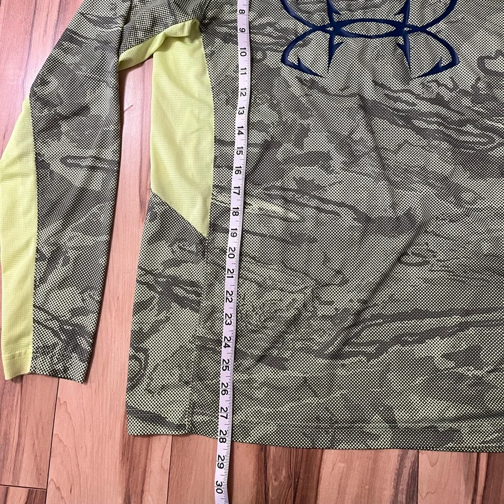 Under Armour Heatgear Loose Fit Long Sleeve Shirt Fishing Hunting MTB Sz M Green